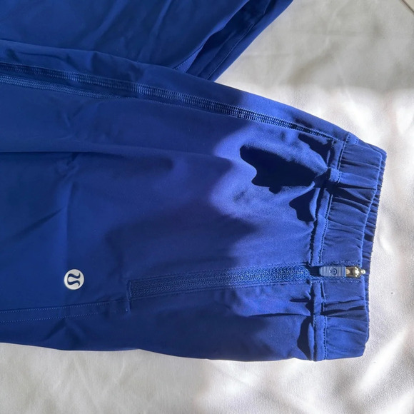 🆕💙 Lululemon Adapted State HR Cropped Jogger - Larkspur - Picture 2 of 10